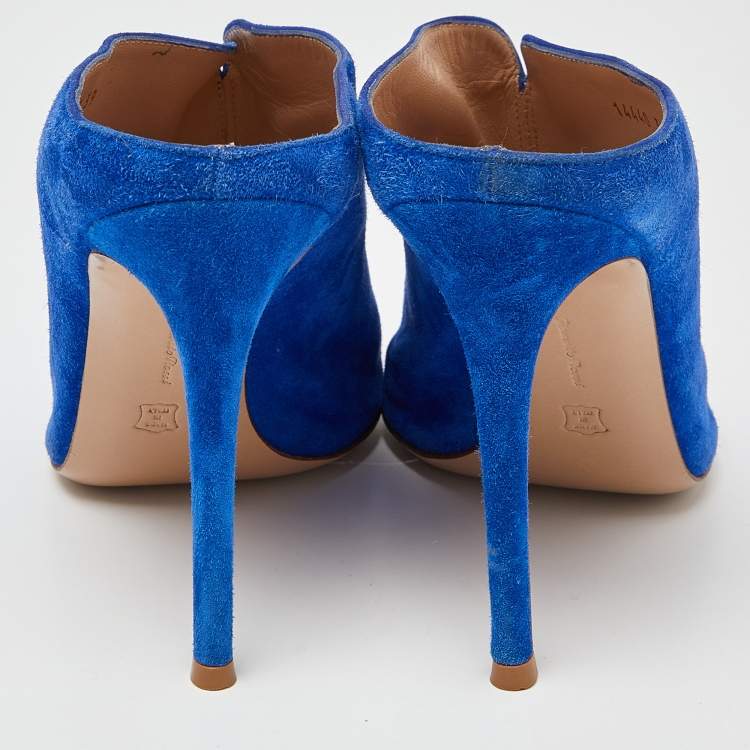 Pre Owned Gianvito Rossi Blue Suede Peep Toe Mules Size 39