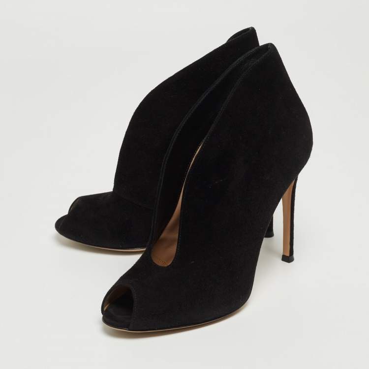 Pre Owned Gianvito Rossi Black Suede V-Neck Peep Toe Ankle Booties Size 37.5