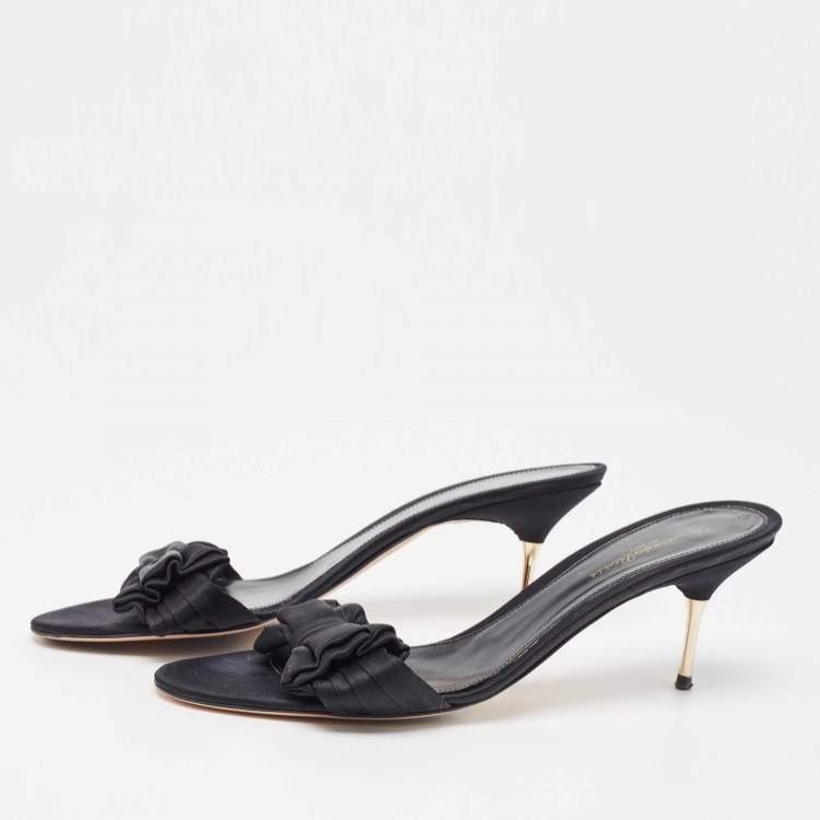 Pre Owned Gianvito Rossi Black Pleated Satin Bow Slide Sandals Size 41