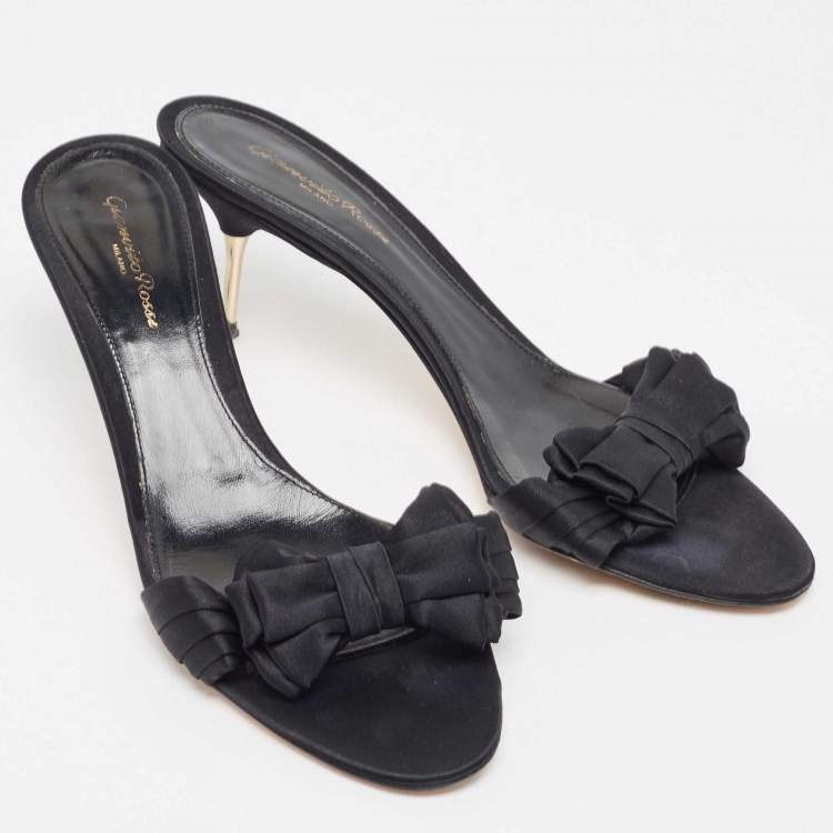 Pre Owned Gianvito Rossi Black Pleated Satin Bow Slide Sandals Size 41
