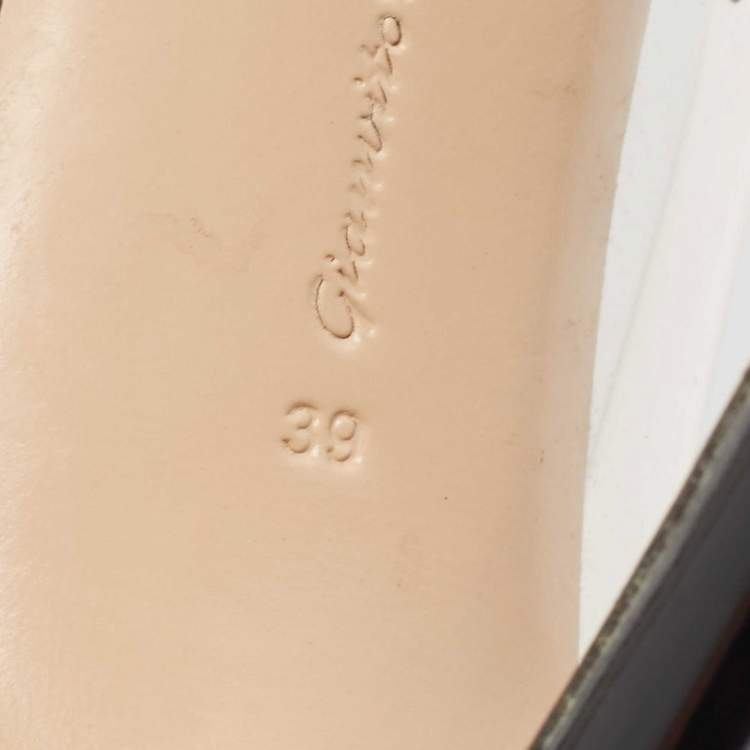 Pre Owned Gianvito Rossi Black Patent Leather and PVC Plexi Pumps Size 39