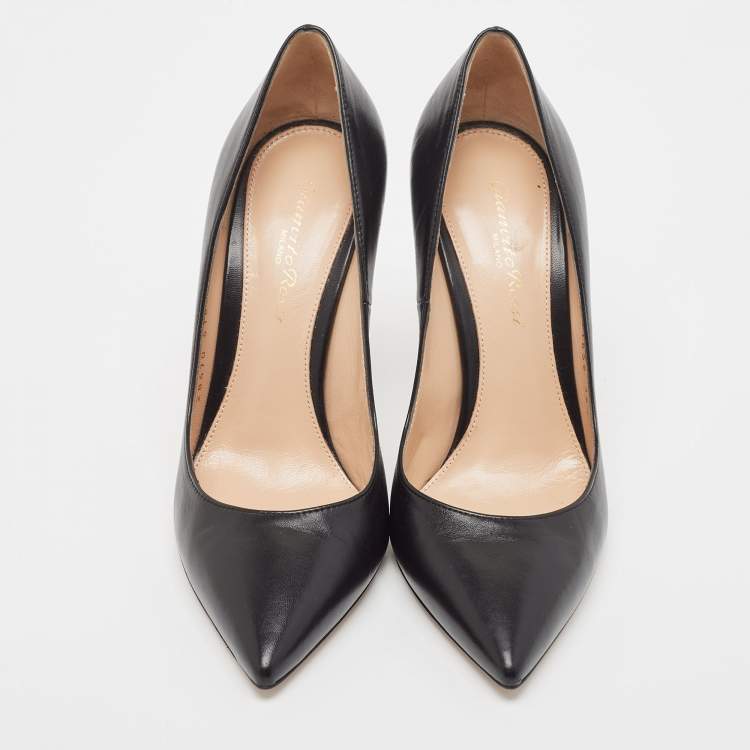 Pre Owned Gianvito Rossi Black Leather Pointed Toe Pumps Size 36.5