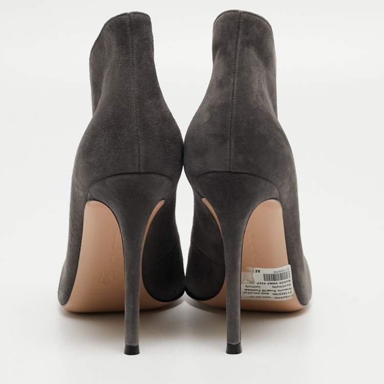 Pre Owned Gianvito Rossi Grey Suede Vamp Boots Size 40.5