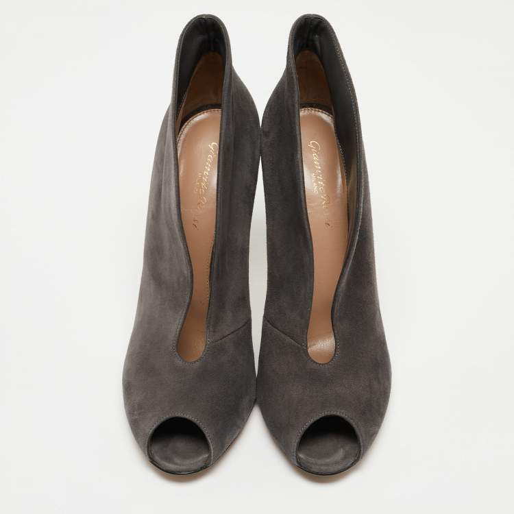 Pre Owned Gianvito Rossi Grey Suede Vamp Boots Size 40.5