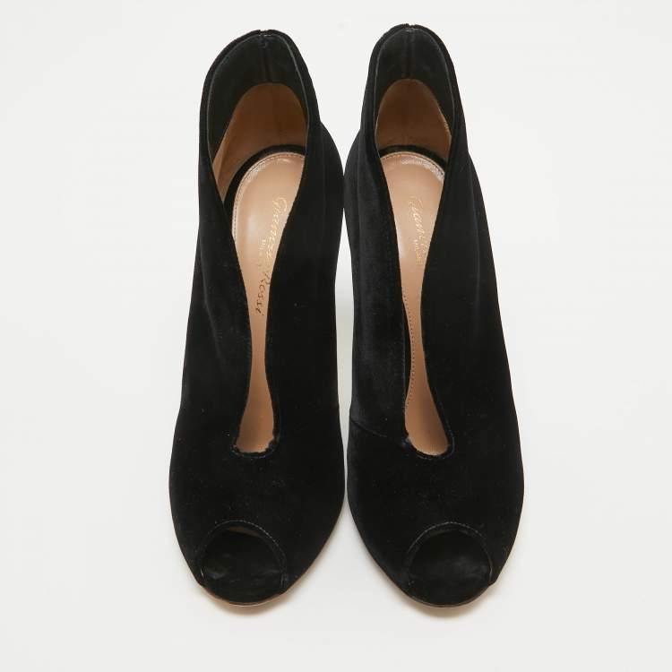Pre Owned Gianvito Rossi Black Velvet Vamp Peep Toe Booties Size 37