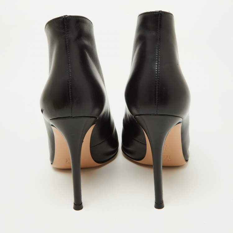 Pre Owned Gianvito Rossi Black Leather Vamp Peep Toe Booties Size 35.5