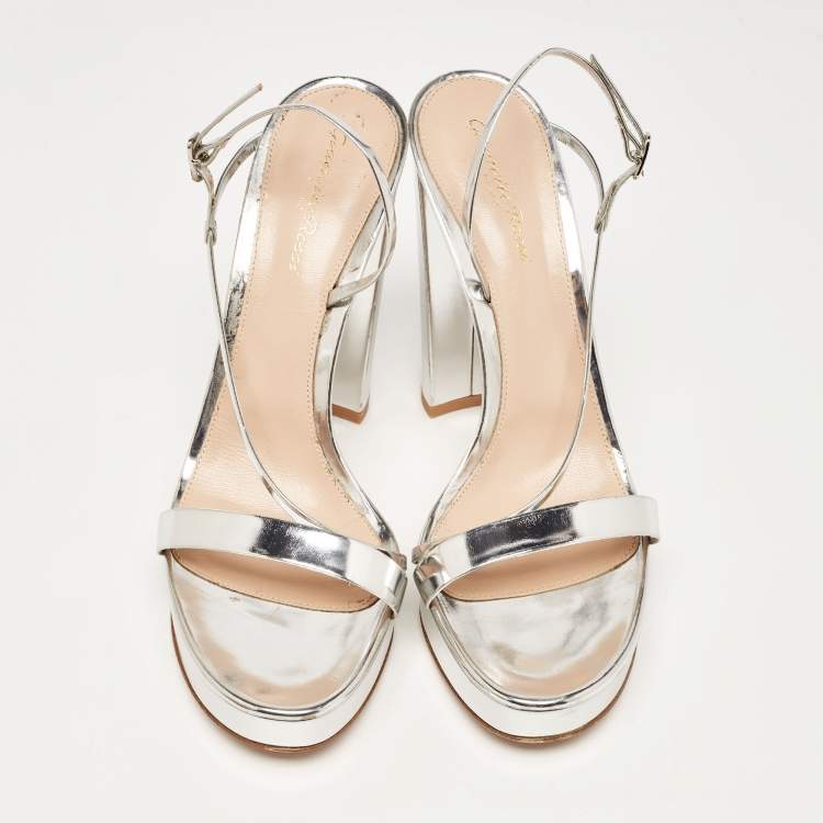 Pre Owned Gianvito Rossi Silver Leather Ankle Strap Sandals Size 40.5