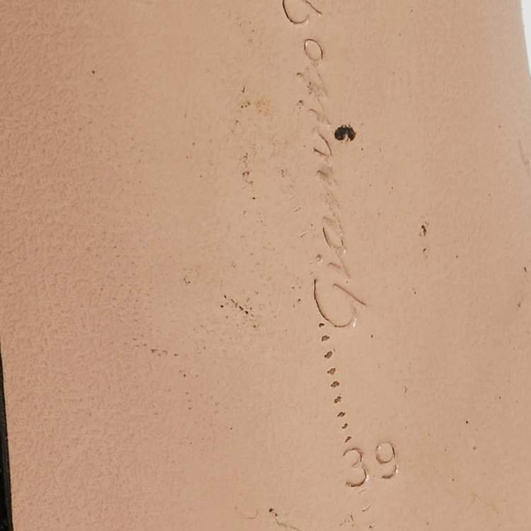 Pre Owned Gianvito Rossi Black Suede Studded Ankle Strap Sandals Size 39