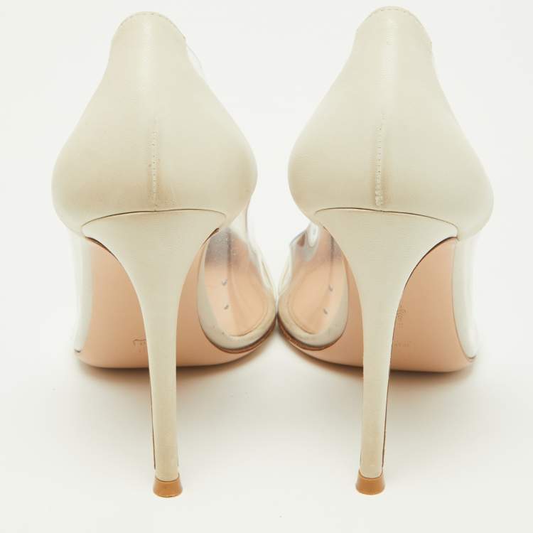 مملوكة مسبقًا Gianvito Rossi Off White Leather and PVC Plexi Pumps Size 38