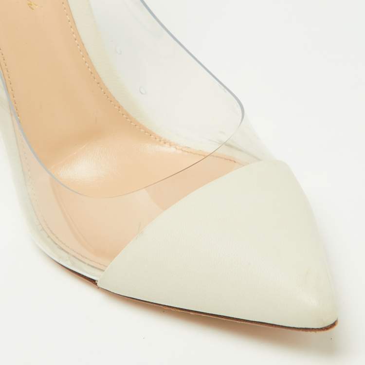 مملوكة مسبقًا Gianvito Rossi Off White Leather and PVC Plexi Pumps Size 38