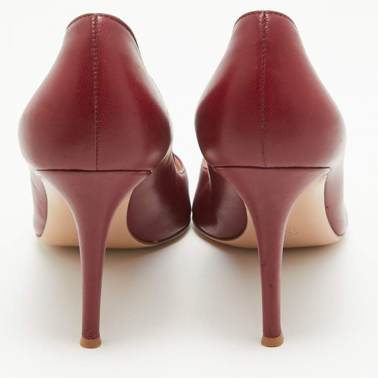 مملوكة مسبقًا Gianvito Rossi Burgundy Leather Pointed Toe Pumps Size 40