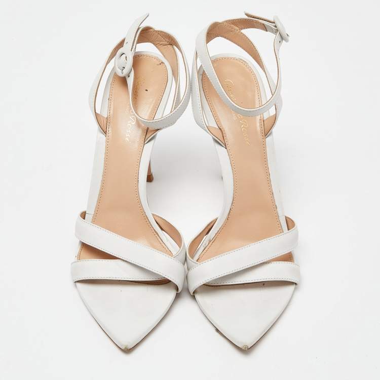 Pre Owned Gianvito Rossi White Leather Ankle Strap Sandals Size 38.5