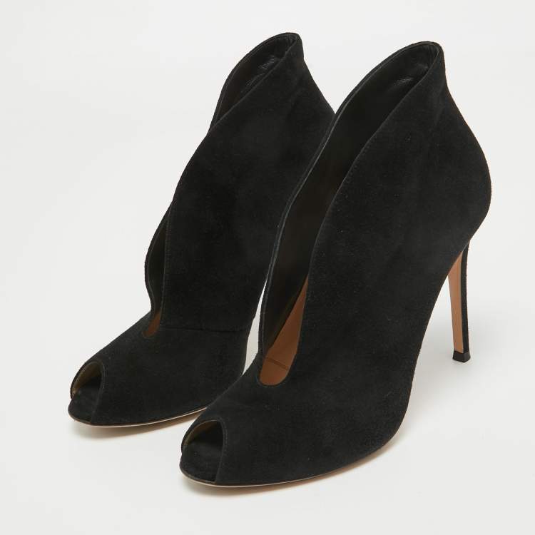 Pre Owned Gianvito Rossi Black Suede Vamp Peep Toe Booties Size 38