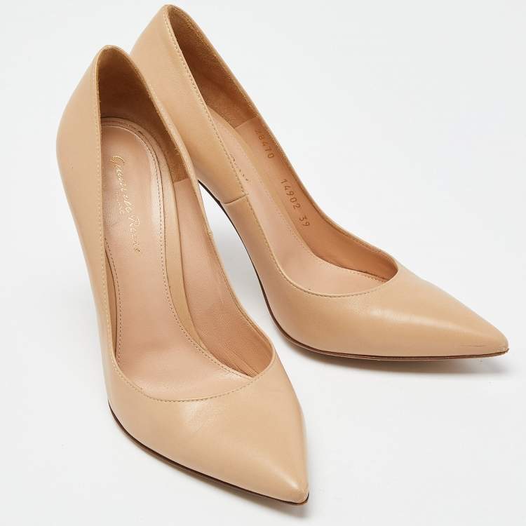 Pre Owned Gianvito Rossi Beige Leather Gianvito 105 Pumps Size 39.5