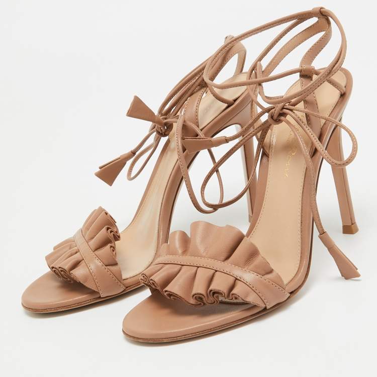 Pre Owned Gianvito Rossi Beige Leather Ankle Strap Sandals Size 35.5