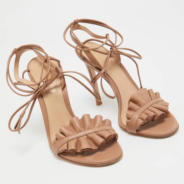 Pre Owned Gianvito Rossi Beige Leather Ankle Strap Sandals Size 35.5