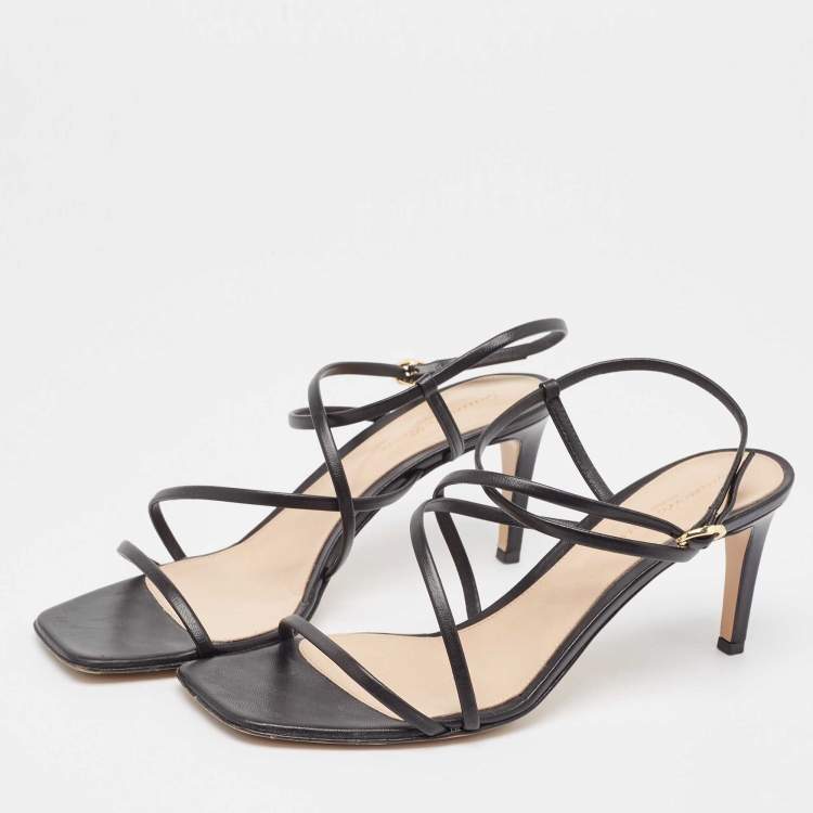 Pre Owned Gianvito Rossi Black Leather Strappy Sandals Size 39