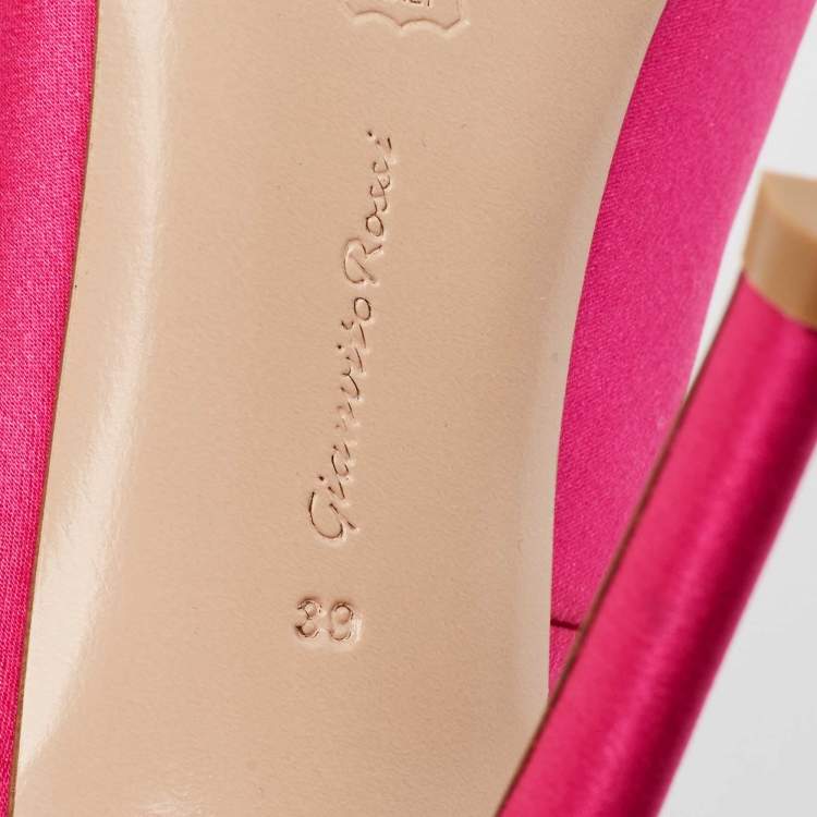 Pre Owned Gianvito Rossi Pink Satin Gianvito Pumps Size 39