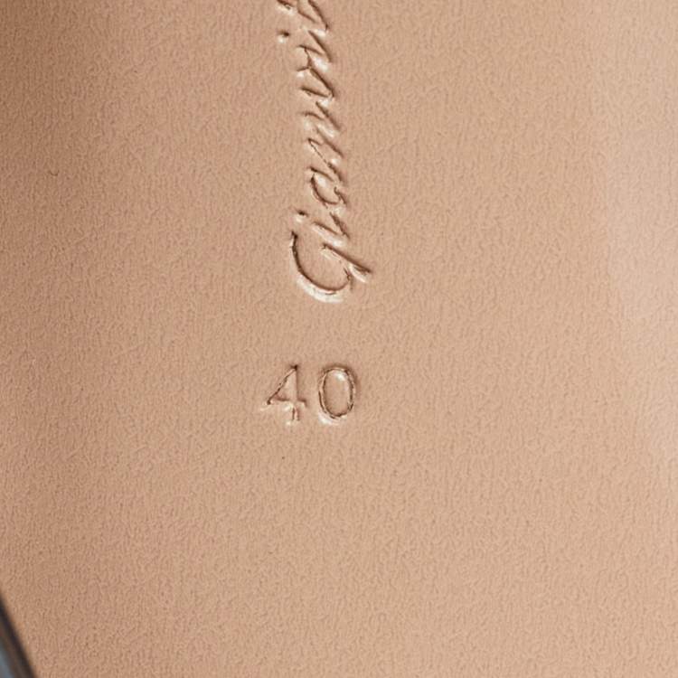 Pre Owned Gianvito Rossi Black Mesh and Patent Leather Beatrice Pointed Toe Pumps Size 40