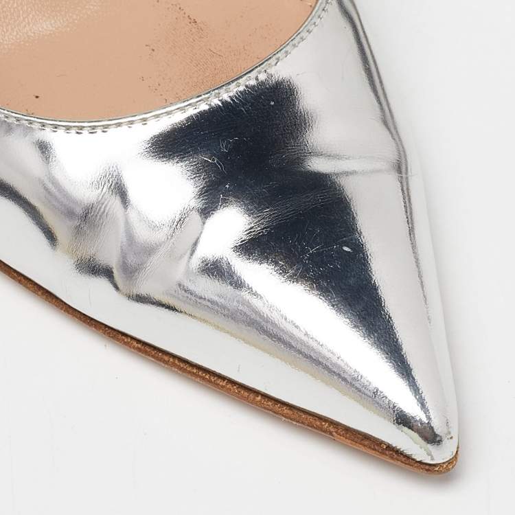 Pre Owned Gianvito Rossi Silver Patent Leather Slingback Pumps Size 34