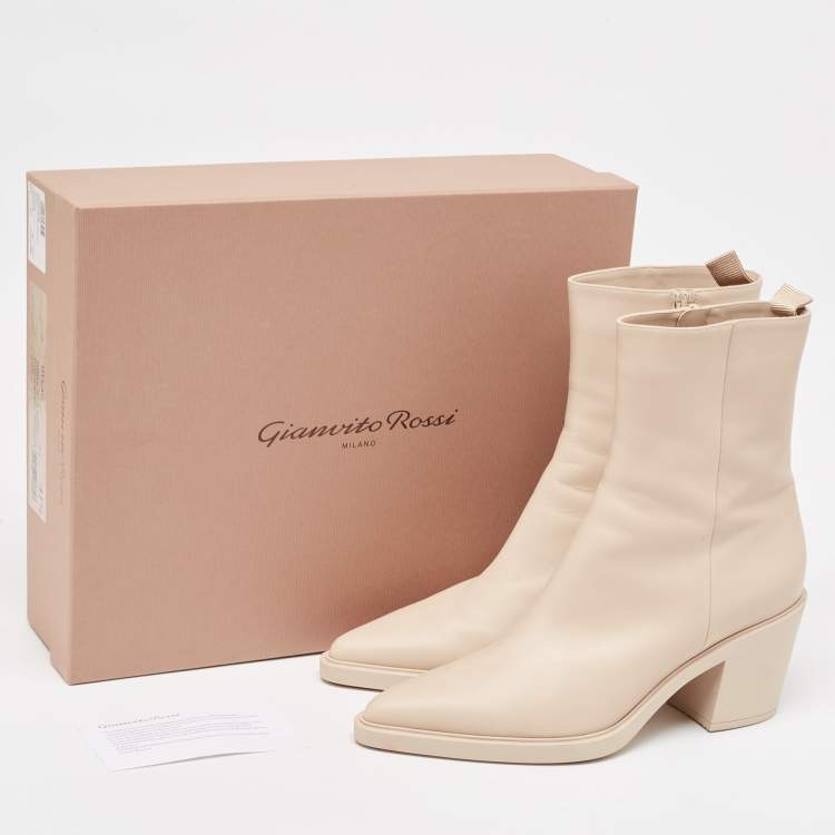 Pre Owned Gianvito Rossi Beige Leather Dylan Ankle Boots Size 41.5