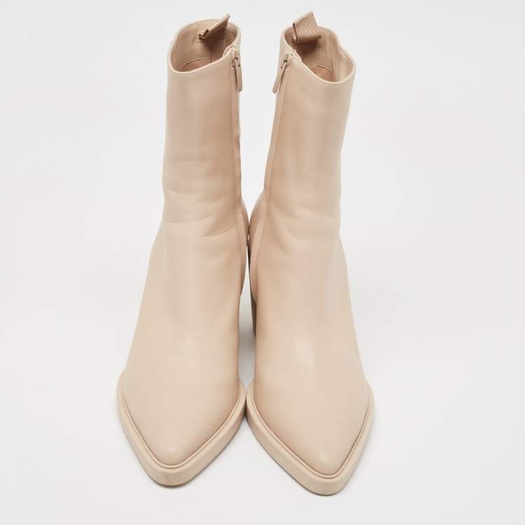 Pre Owned Gianvito Rossi Beige Leather Dylan Ankle Boots Size 41.5