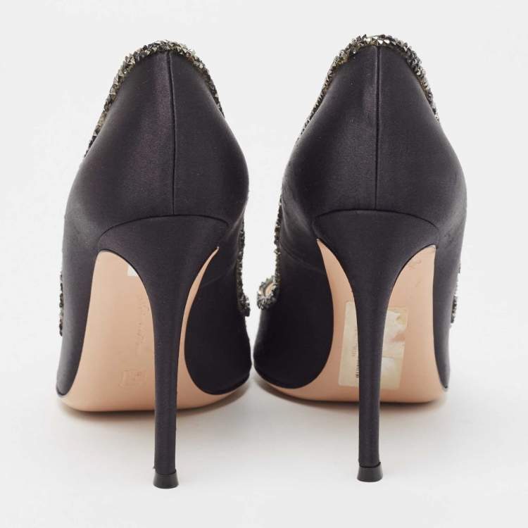 Pre Owned Gianvito Rossi Black Satin Crystal Embellished Pointed Toe Pumps Size 39