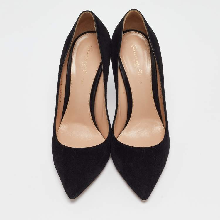 Pre Owned Gianvito Rossi Black Suede Point Pumps Size 38