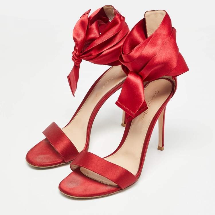 Pre Owned Gianvito Rossi Red Satin Lace Up Gala Open Toe Sandals Size 39.5
