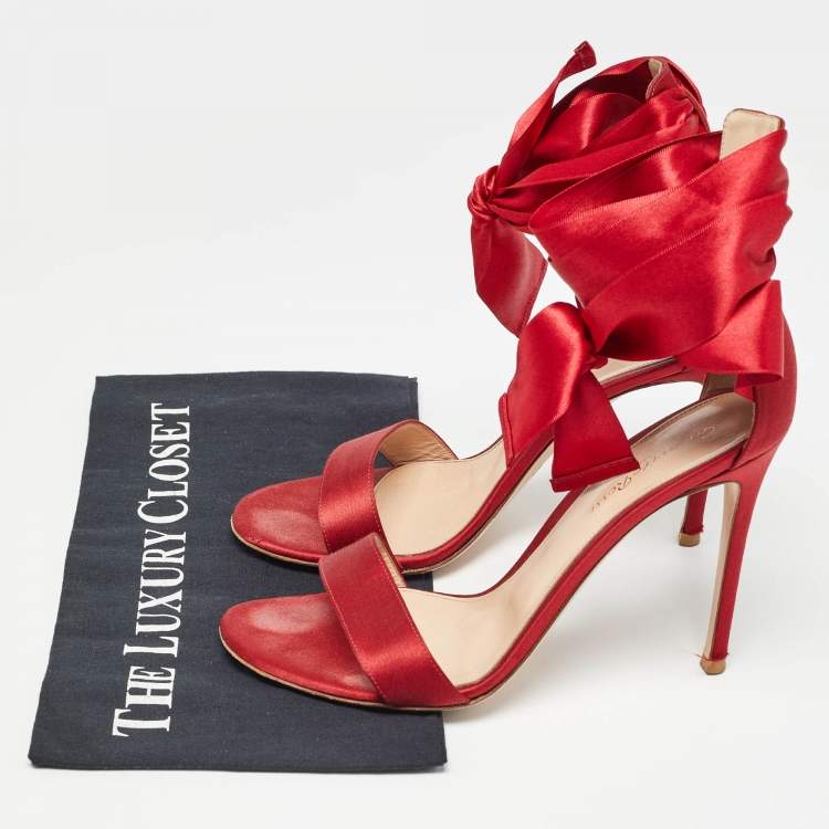 Pre Owned Gianvito Rossi Red Satin Lace Up Gala Open Toe Sandals Size 39.5