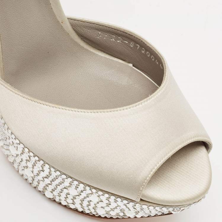 Pre Owned Gina Grey Satin Crystal Embellished Platform Sandals Size 40
