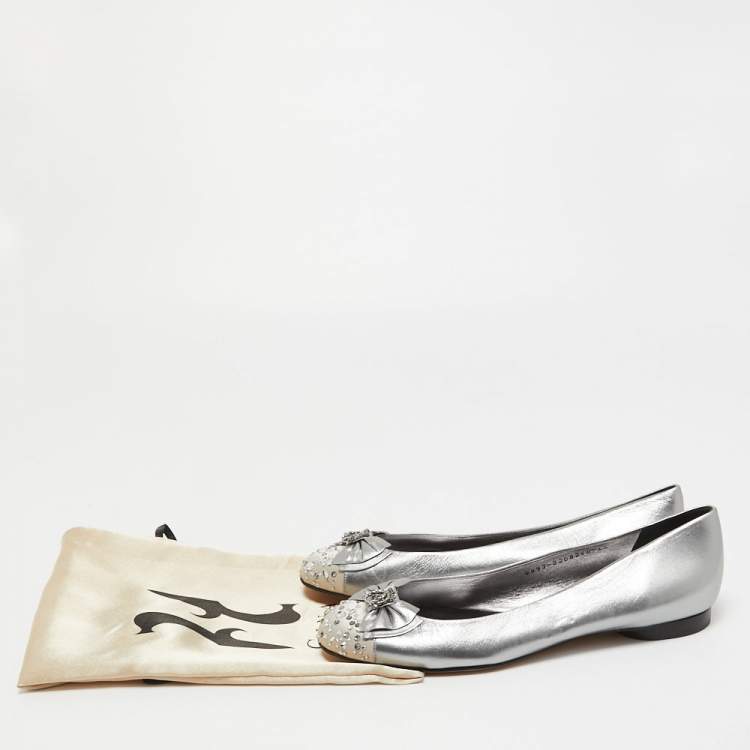 Pre Owned Gina Metallic Two Tone Leather and Satin Crystal Embellished Cap Toe Bow Ballet Flats Size 39.5