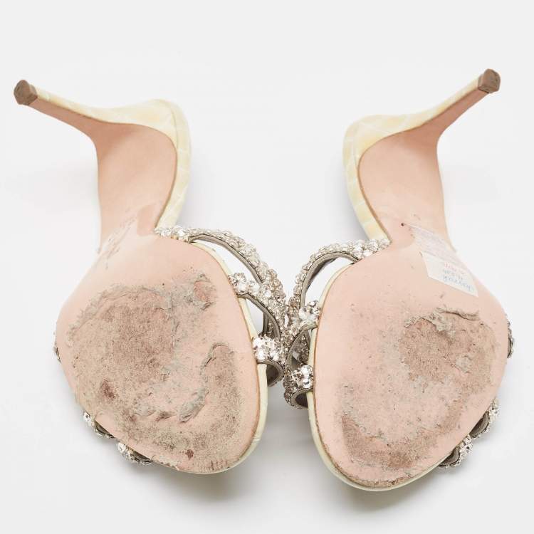 مملوكة مسبقًا Gina Cream Leather and Croc Embossed Patent Crystal Embellished Slides Size 38