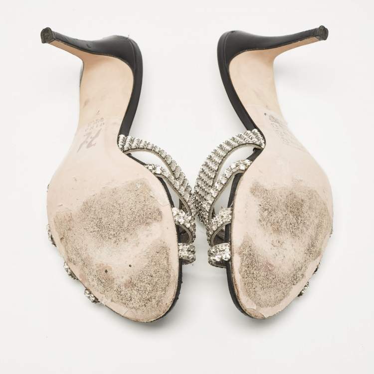 مملوكة مسبقًا Gina Silver Crystal Embellished Leather Open Toe Sandals Size 40