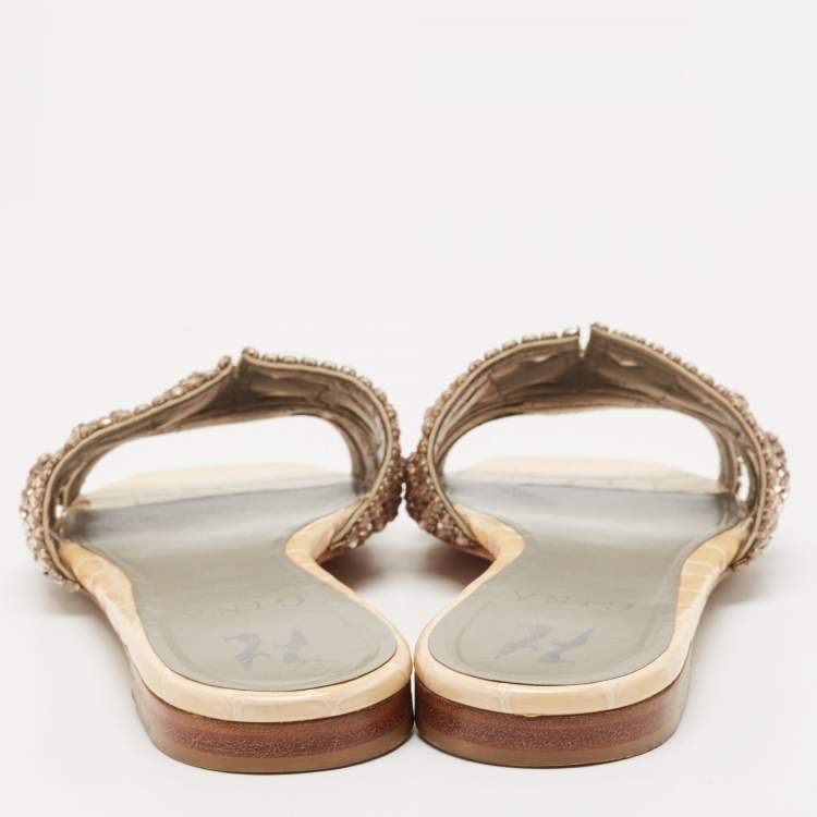 Pre Owned Gina Cream/Grey Croc Embossed Patent Leather Dakota Slide Flats Size 38