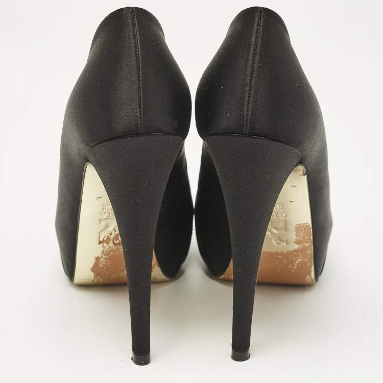 Pre Owned Gina Black Satin Clair Platform Pumps Size 36.5