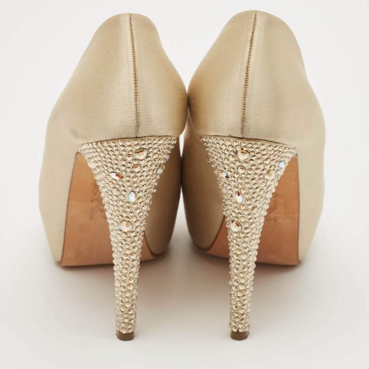 Pre Owned Gina Beige Satin Crystal Embellished Peep Toe Platform Pumps Size 38.5