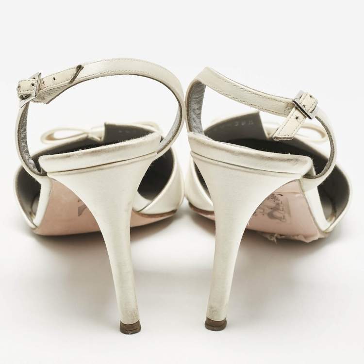 Pre Owned Gina Off White Satin Pointed Toe Slingback Pumps Size 38.5