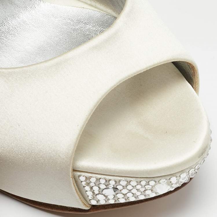 Pre Owned Gina White Satin Jenna Crystal Embellished Heel Open Toe Platform Pumps Size 39.5