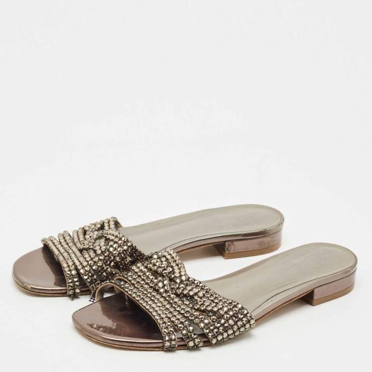 Pre Owned Gina Metallic Leather Crystal Embellished Loren Flat Slide Size 39.5