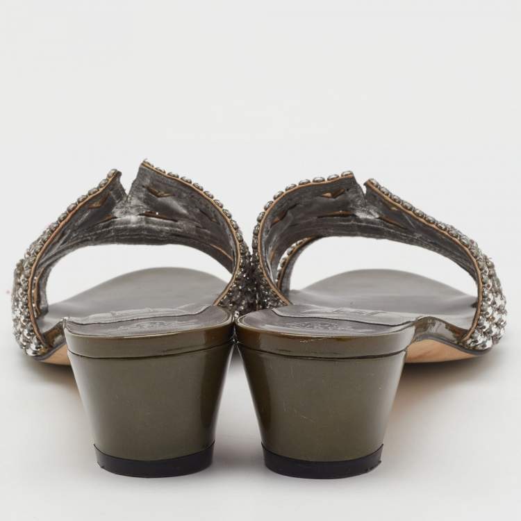 مملوكة مسبقًا Gina Grey Leather Galaxy Crystals Slide Sandals Size 38