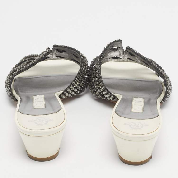 Pre Owned Gina Cream Patent Leather Crystal Embellished Slides Sandals Size 41.5