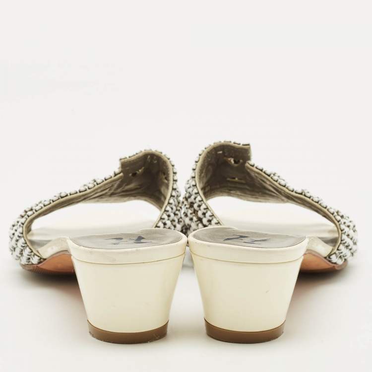 Pre Owned Gina Crystal Embellished Size 38.5 White Patent Leather Slide Sandals