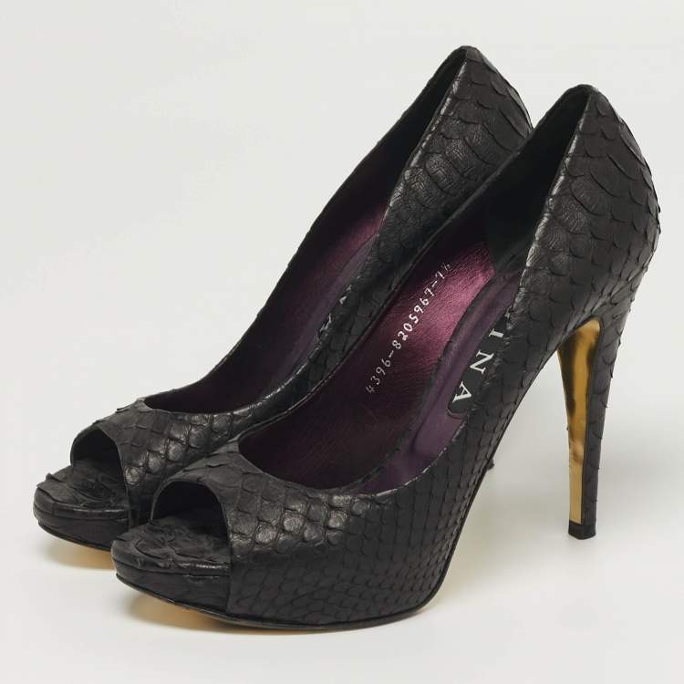 مملوكة مسبقًا Gina Size 40.5 Black Python Leather Platform Peep Toe Pumps