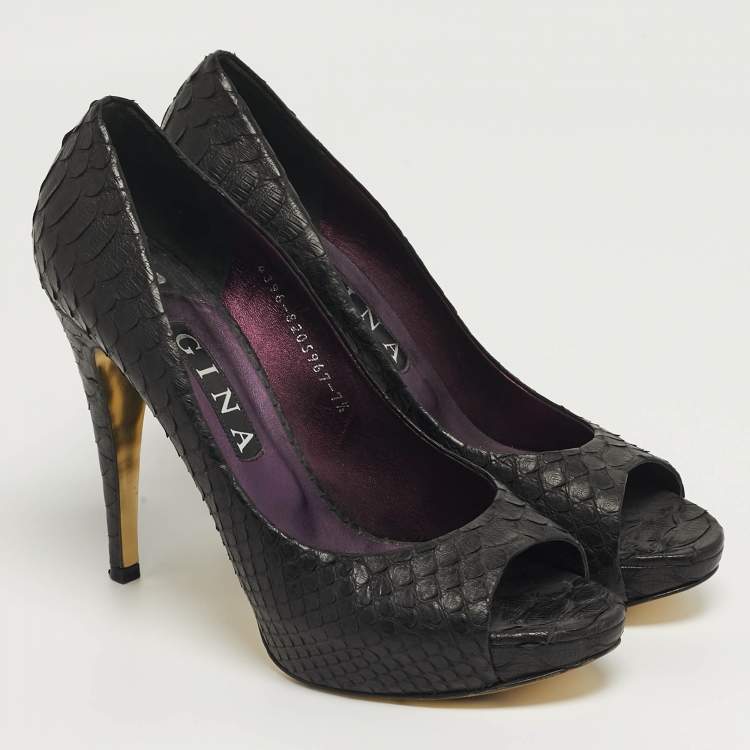 مملوكة مسبقًا Gina Size 40.5 Black Python Leather Platform Peep Toe Pumps