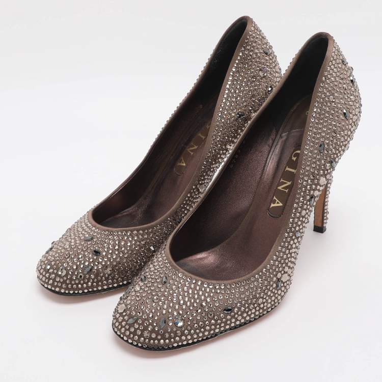 مملوكة مسبقًا Gina Size 40 Brown Crystals and Satin Pumps