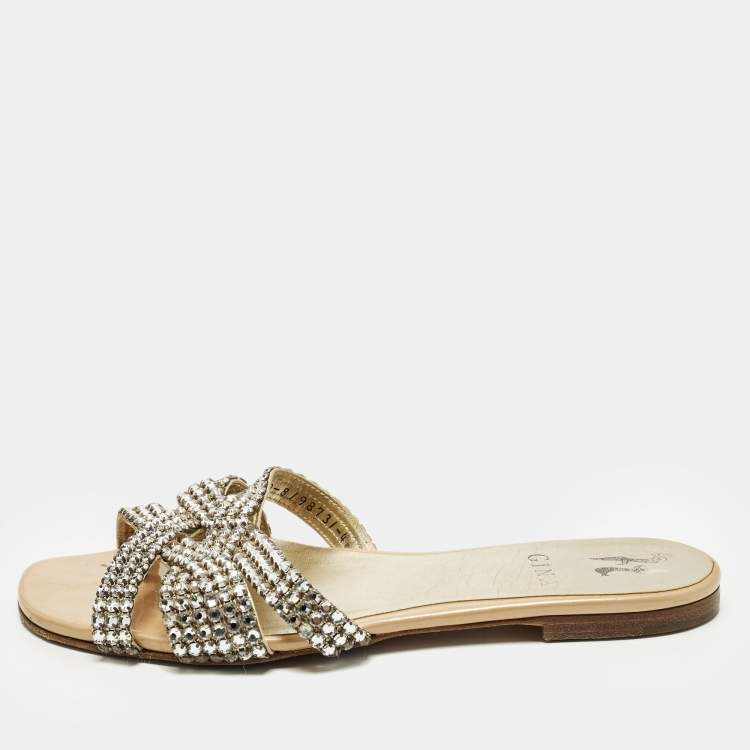 مملوكة مسبقًا Gina Size 37.5 Silver Leather Crystal Embellished Flat Slide