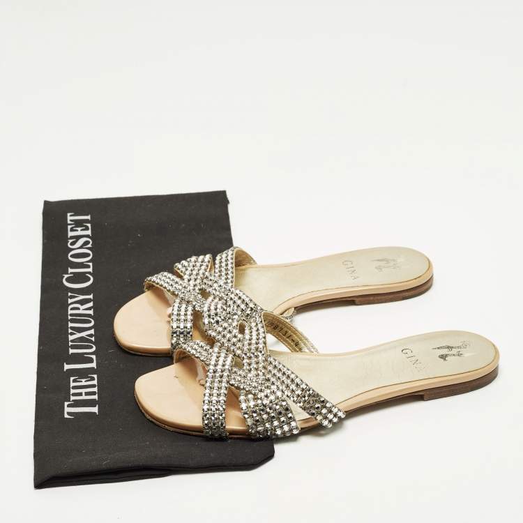 مملوكة مسبقًا Gina Size 37.5 Silver Leather Crystal Embellished Flat Slide
