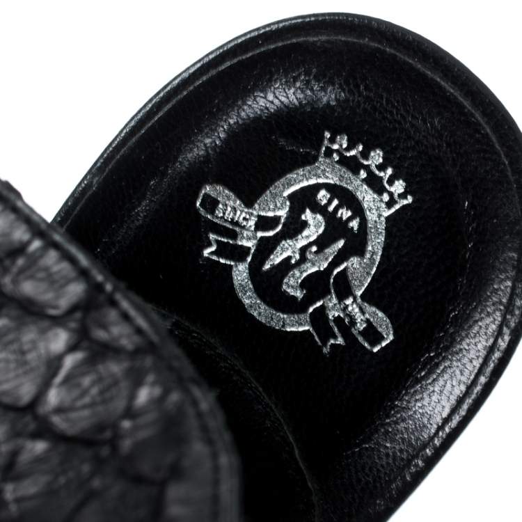 مملوكة مسبقًا Gina Black Python And Leather Peep Toe Buckle Detail Mules Size 37.5