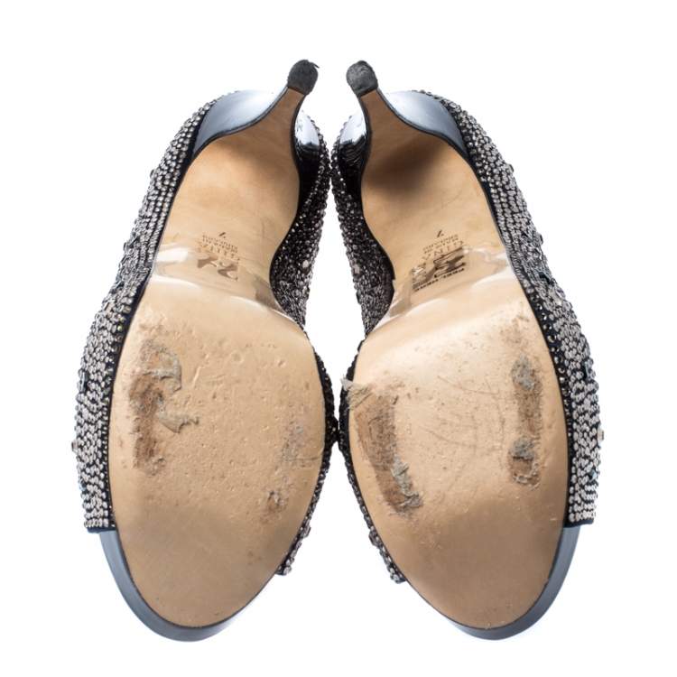 Pre Owned Gina Blue Satin Crystal Embellished Peep Toe Platform Pumps Size 40